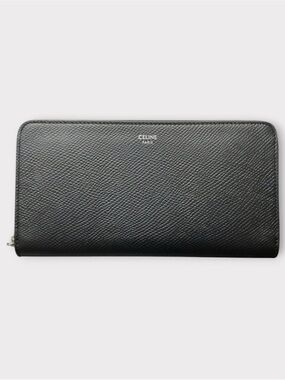 CELINE PARIS Classic Zipper Leather Wallet in Black
